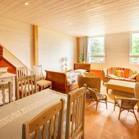 Maison Familiale Au Coeur D'une Foret Centenaire Avec Piscine Et Proche Du Zoo De La Fleche - Fr-1-410-395 3*