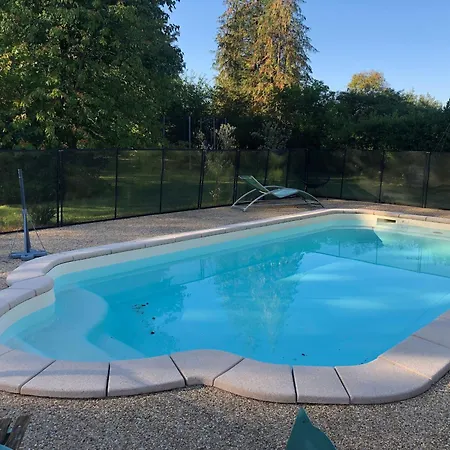 Maison Familiale Au Coeur D'une Foret Centenaire Avec Piscine Et Proche Du Zoo De La Fleche - Fr-1-410-395 Bed and Breakfast